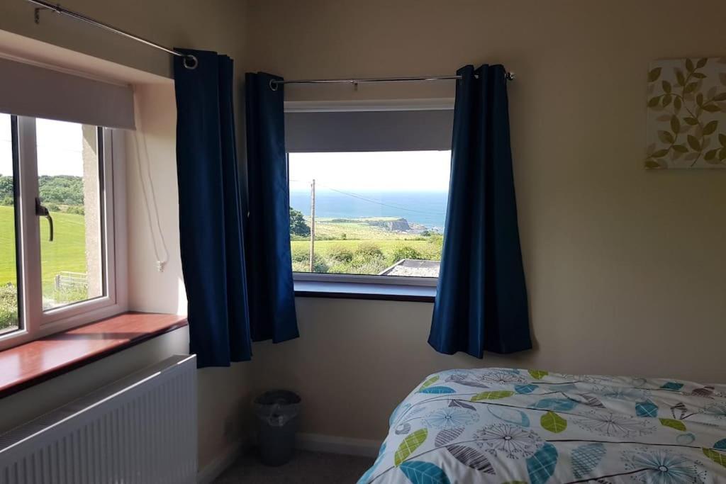 Mcconaghys Glenside Farmhouse Whitepark Bay Ballintoy Dış mekan fotoğraf